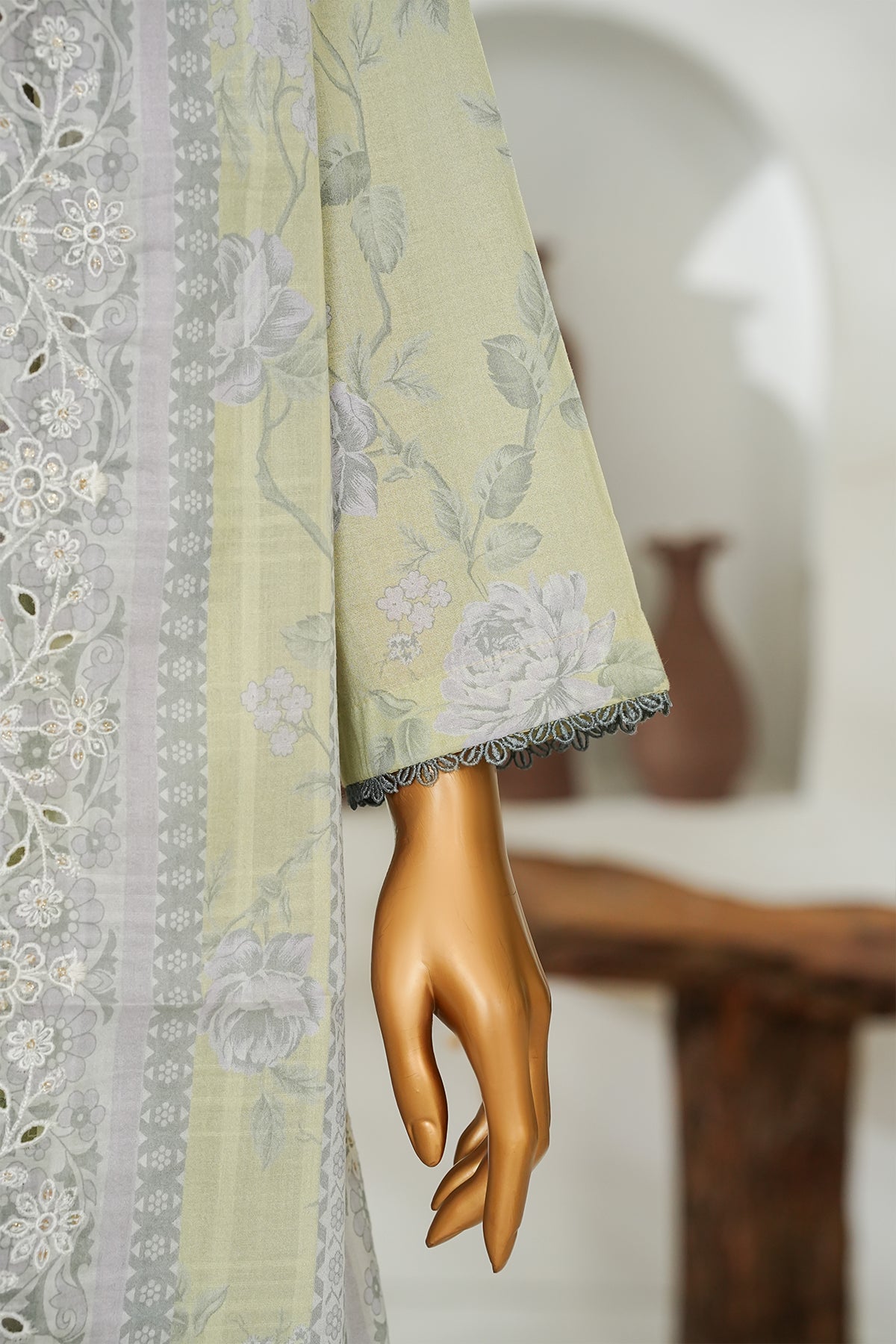 Printed & Embroidered Lawn 3-Pc Suit