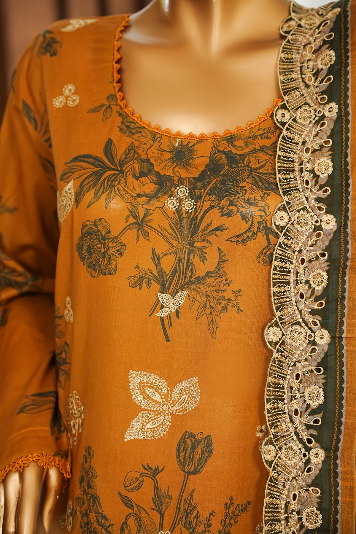 Printed & Embroidered Lawn 3-Pc Suit