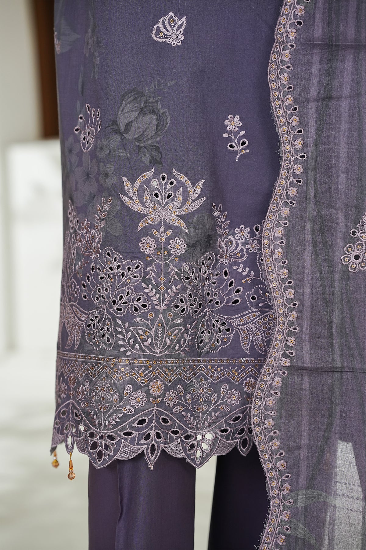 Printed & Embroidered Lawn 3-Pc Suit