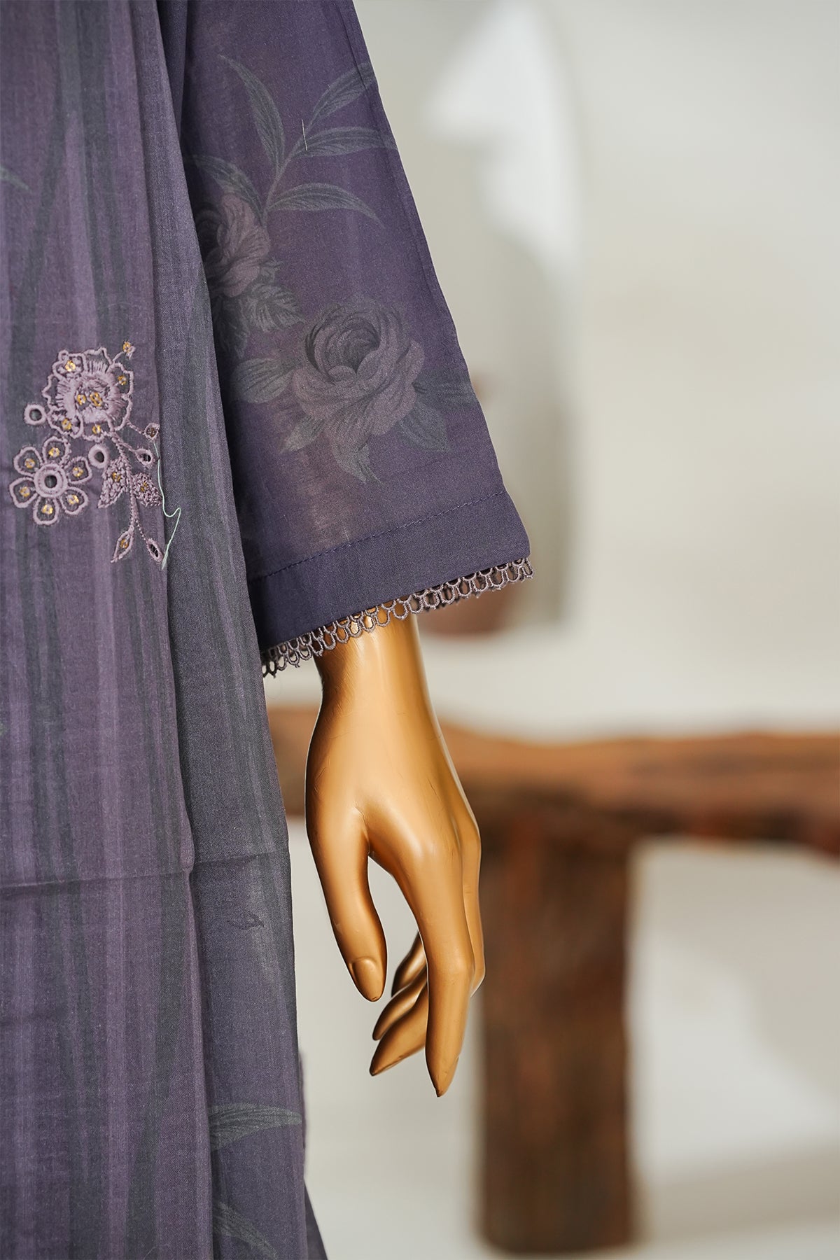 Printed & Embroidered Lawn 3-Pc Suit