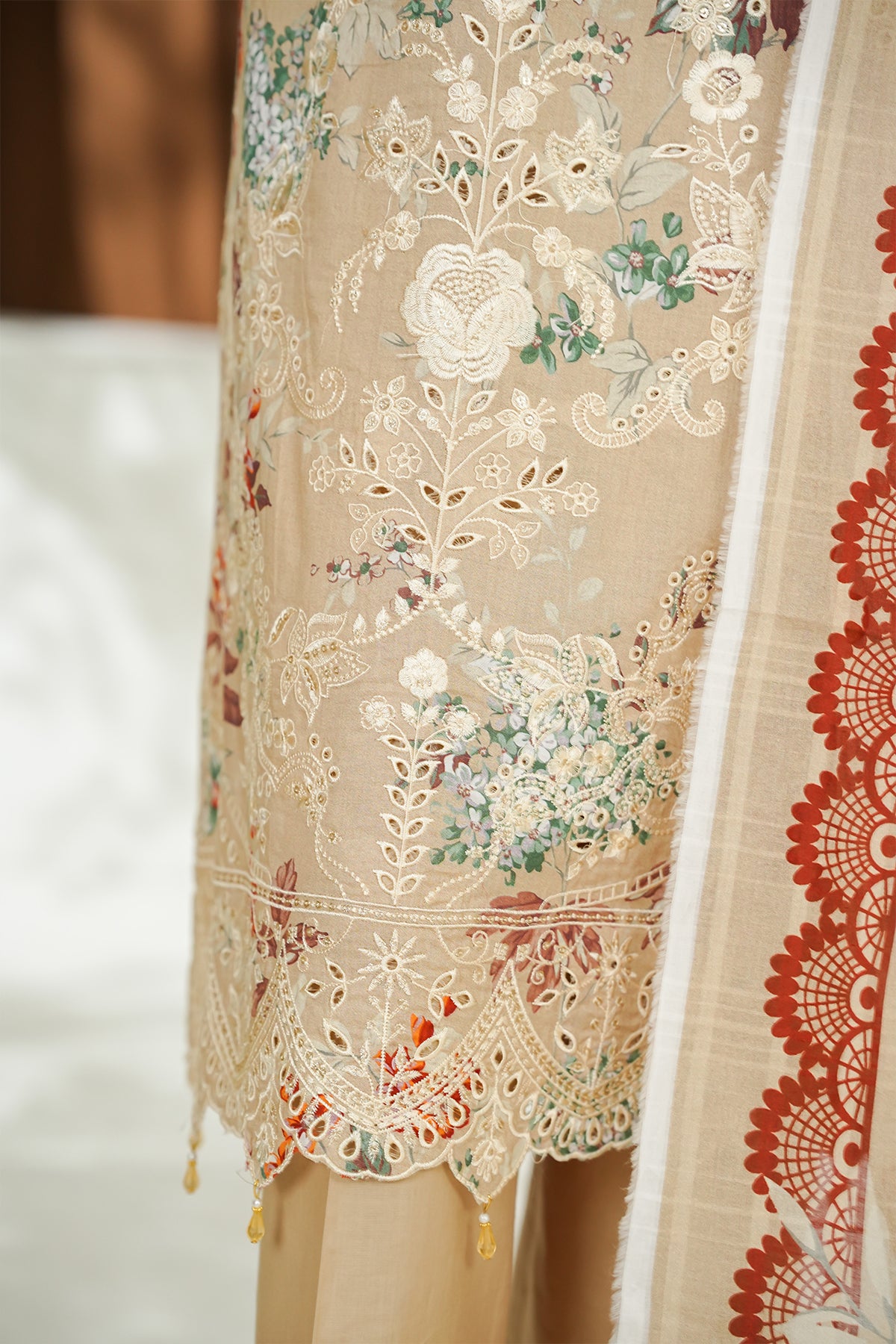 Printed & Embroidered Lawn 3-Pc Suit