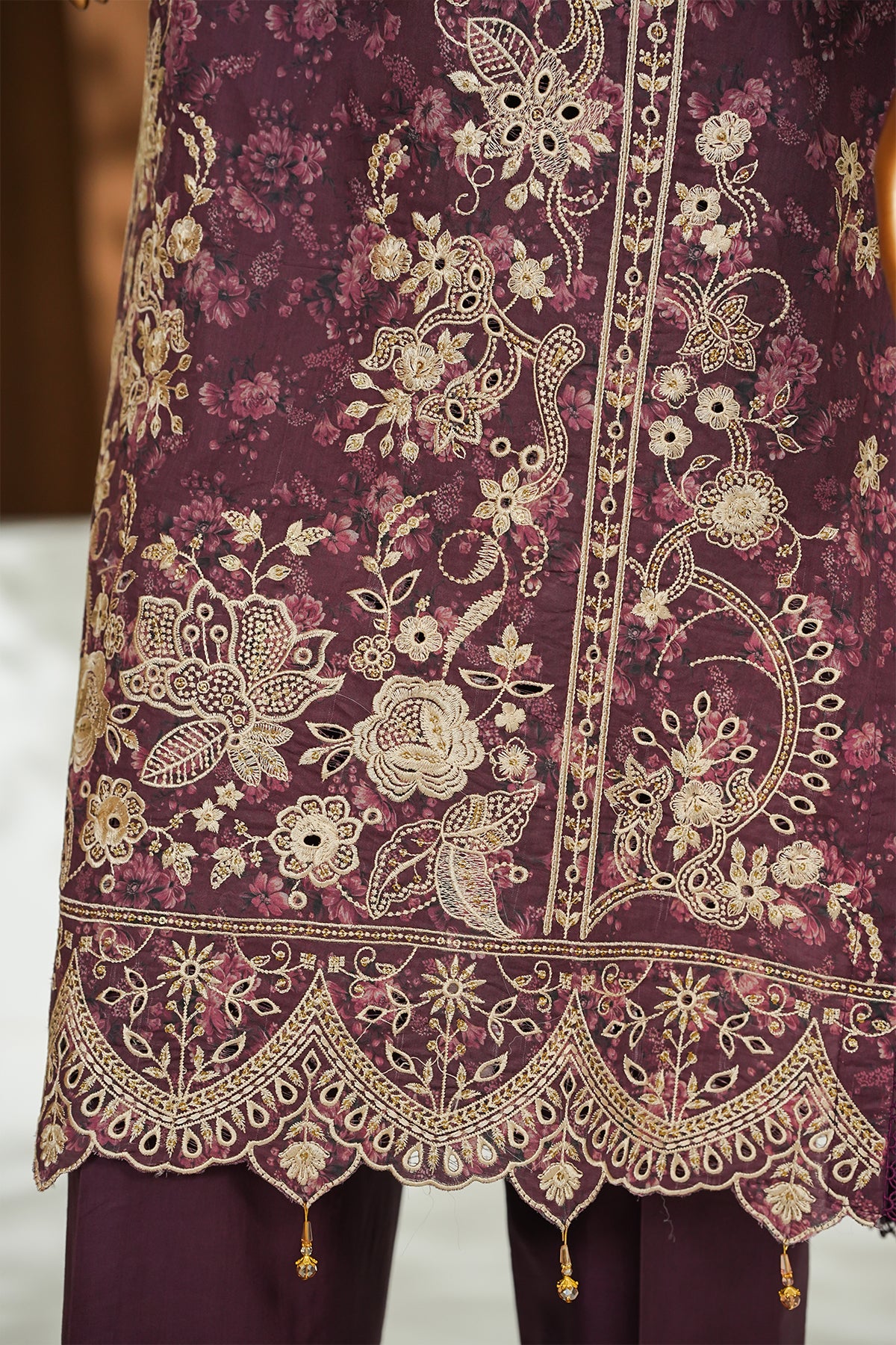 Printed & Embroidered Lawn 3-Pc Suit