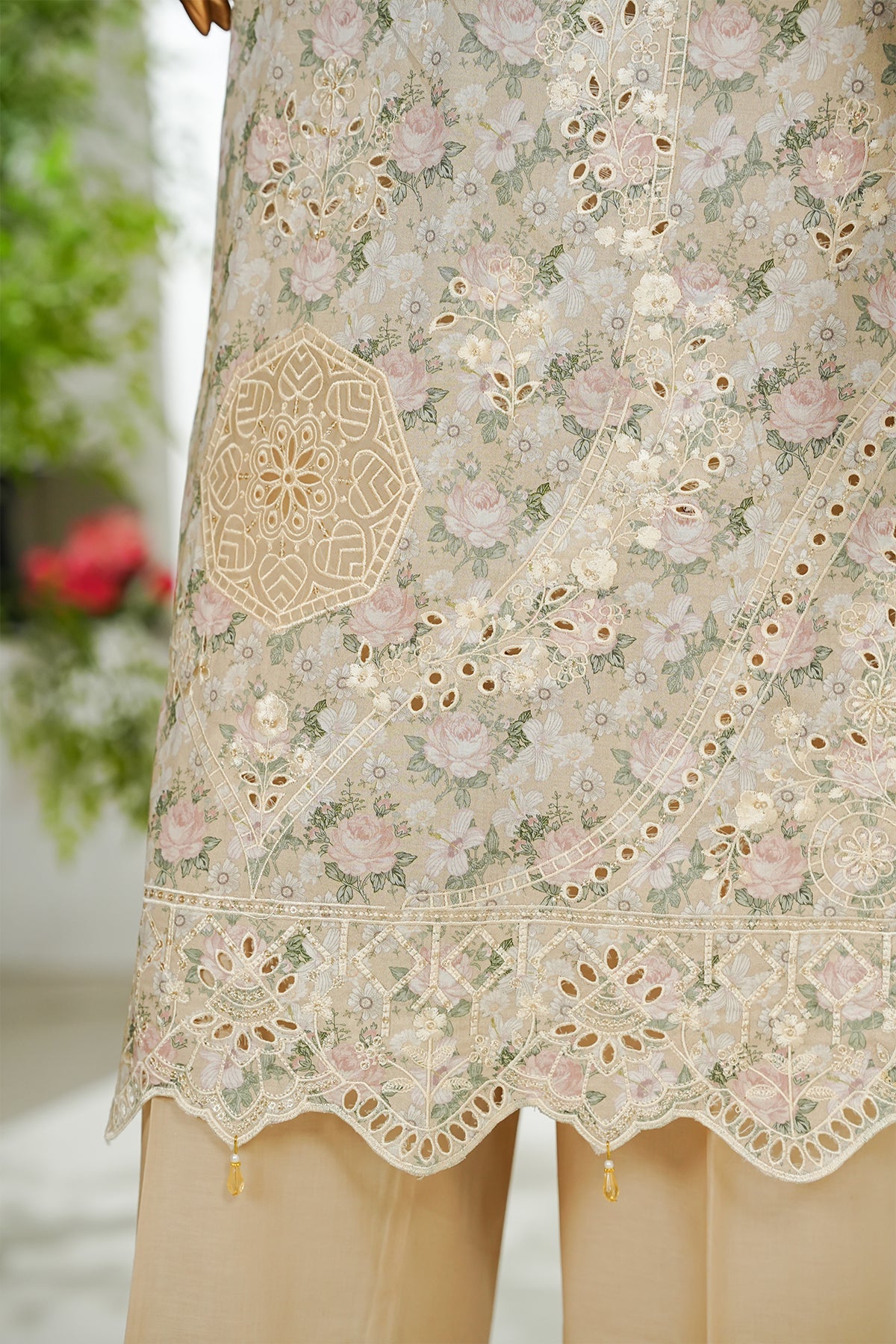 Printed & Embroidered Lawn 3-Pc Suit