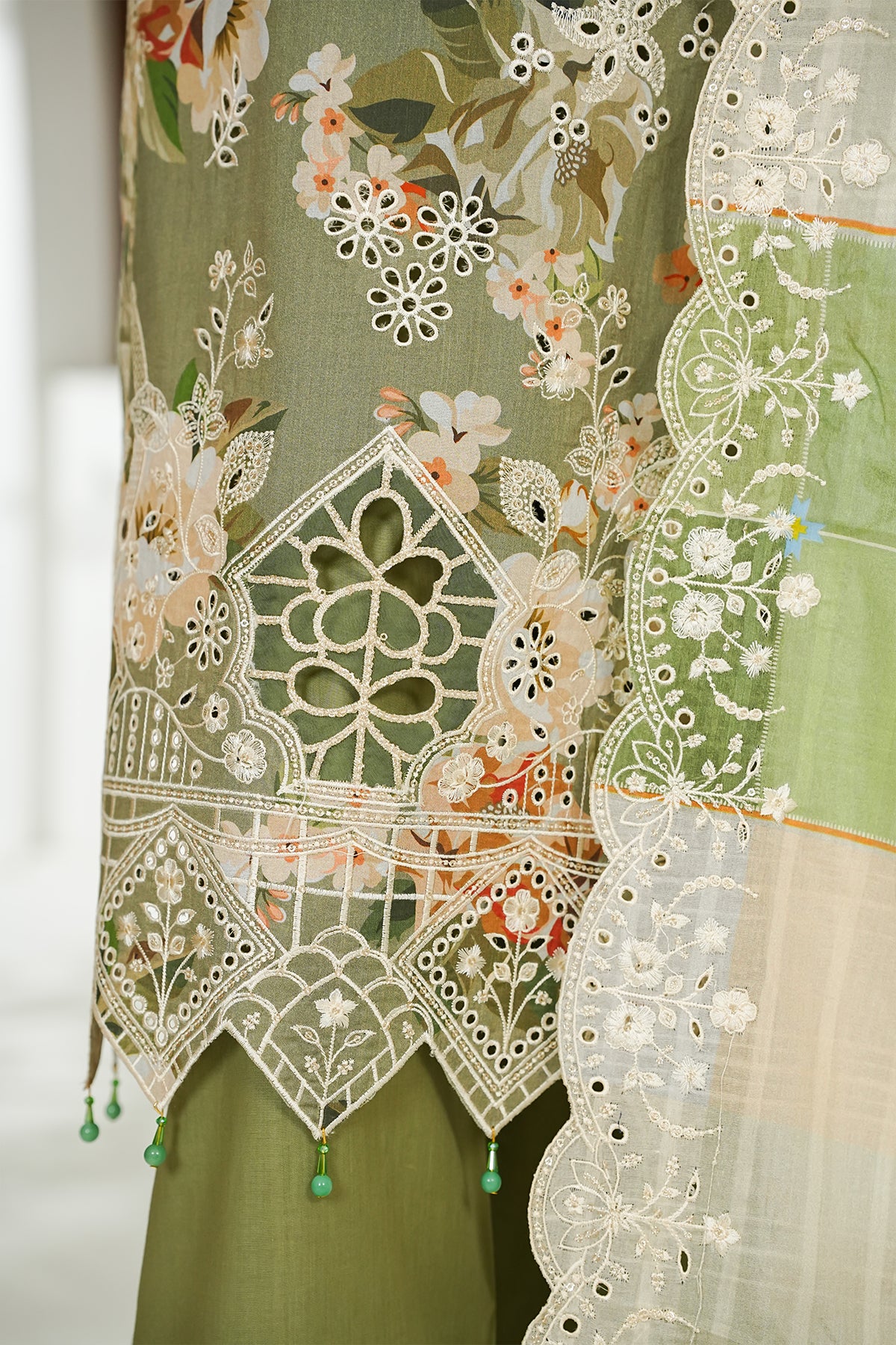 Printed & Embroidered Lawn 3-Pc Suit