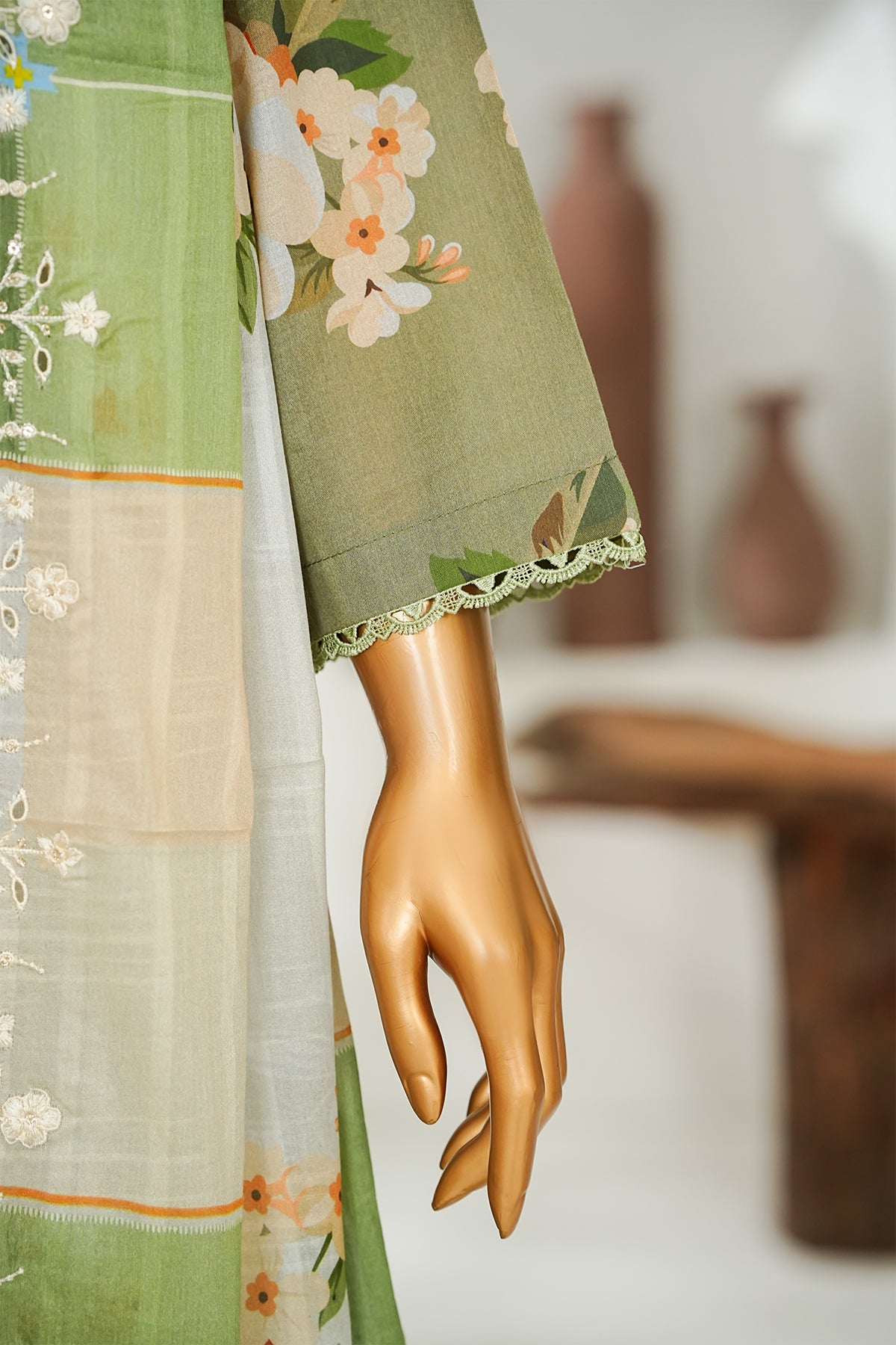 Printed & Embroidered Lawn 3-Pc Suit